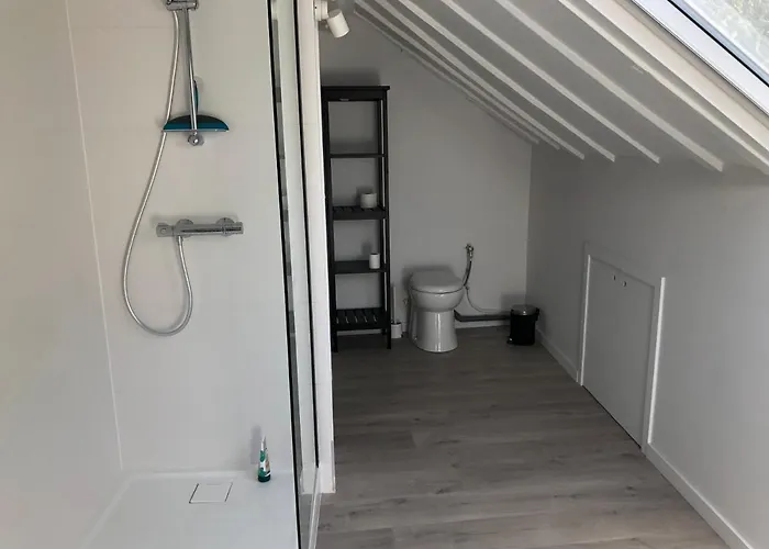 Du Samson - Homestay, 2nd Floor * Mozet