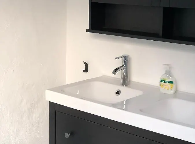 Quarto em Acomodações Particulares Du Samson - Homestay, 2nd Floor *